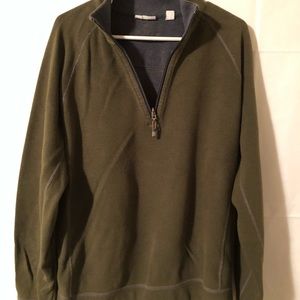 This Tommy Bahama pull over fleece